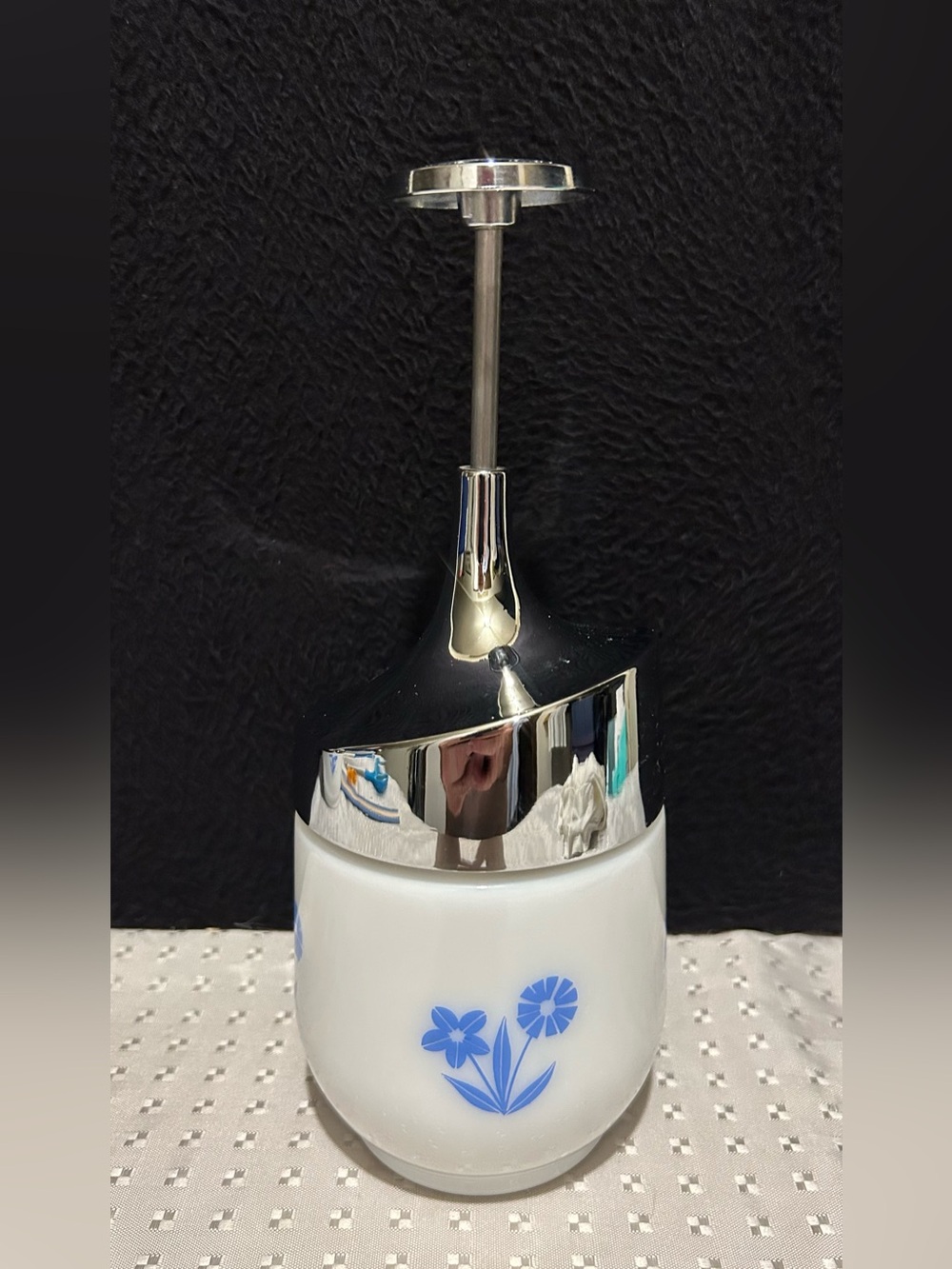 Vintage Gemco Americana Blue Delft Flower Food Chopper w/ Wood Insert 9.5”